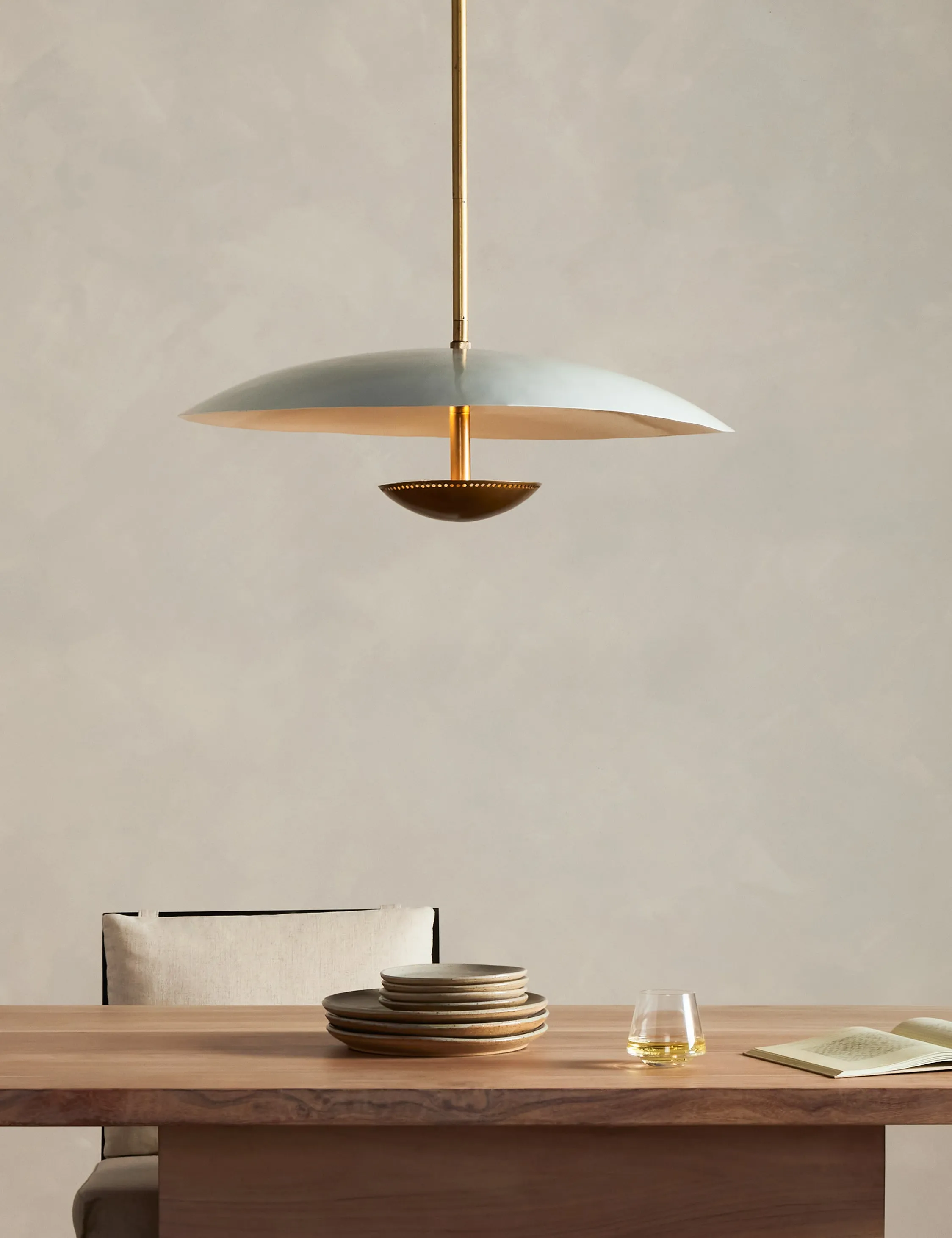 Amna Pendant Light