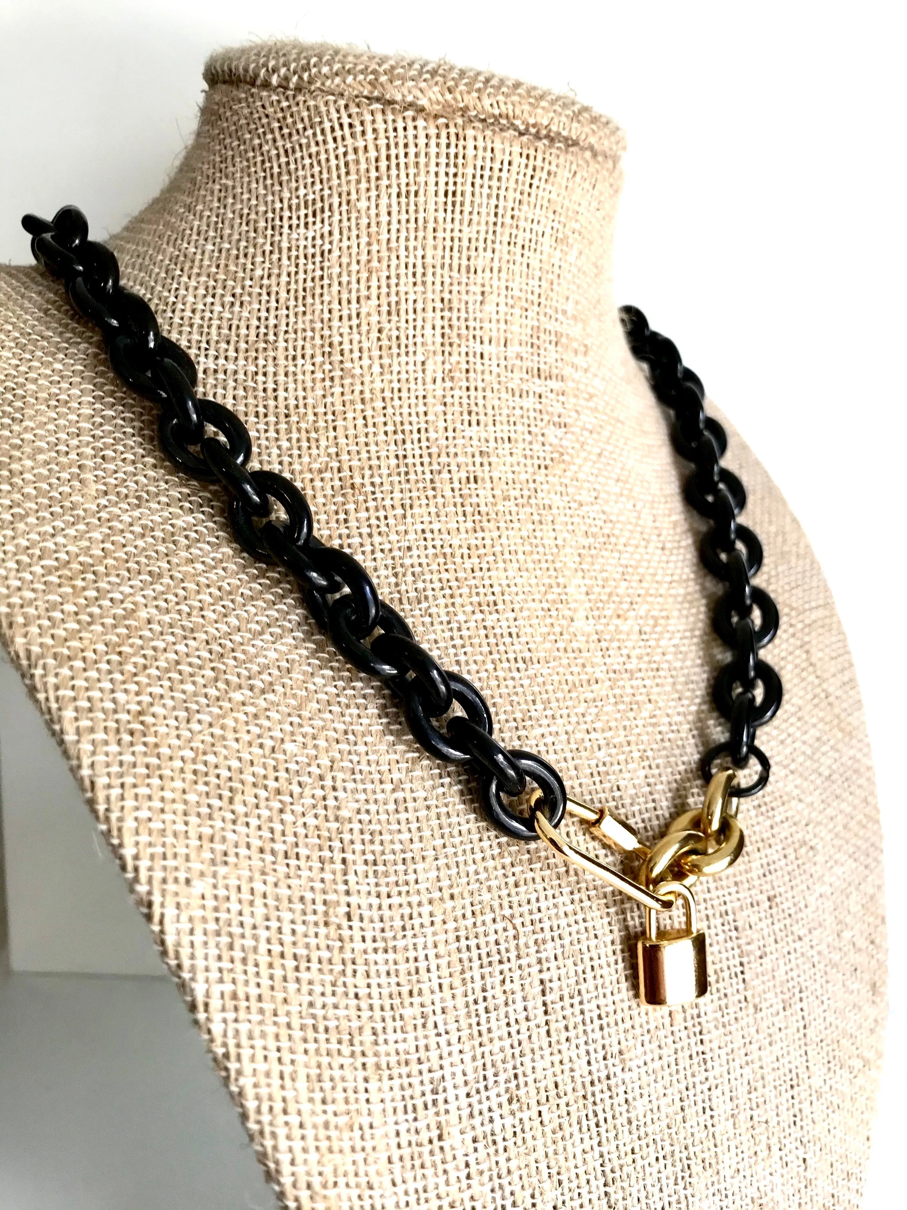 ARGO PADLOCK NECKLACE Black | Equestrian Jewelry | Equestrian Gift - AtelierCG