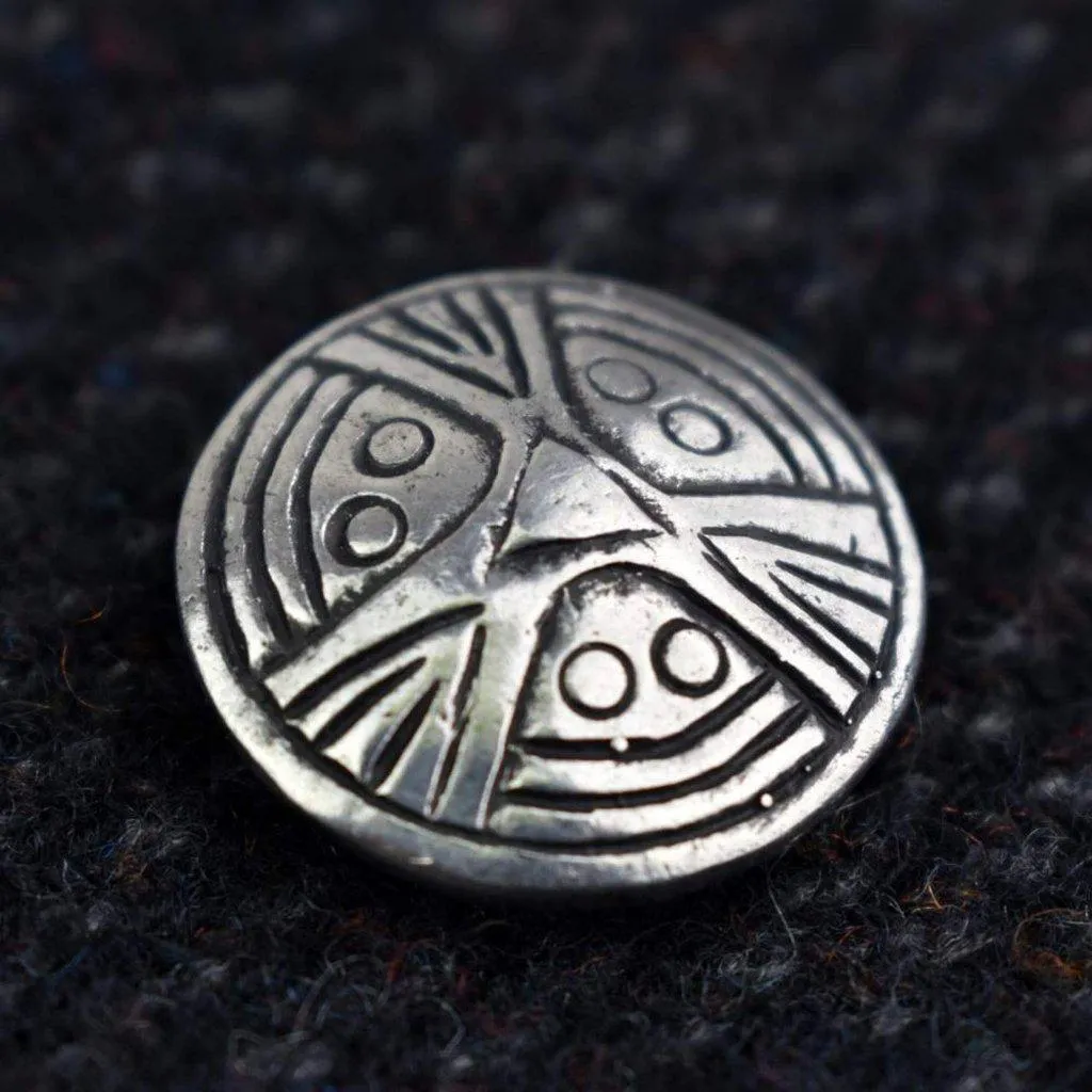 Asgard Tiny face Brooch