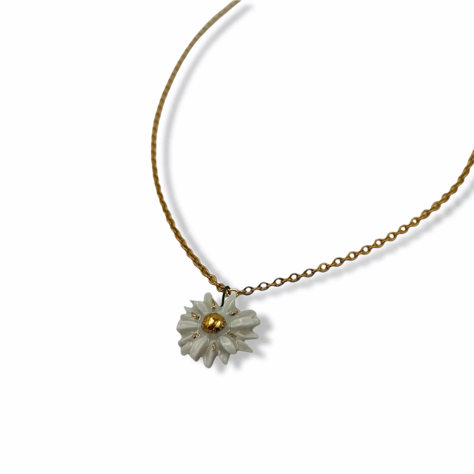 Daisy Pendant in Porcelain