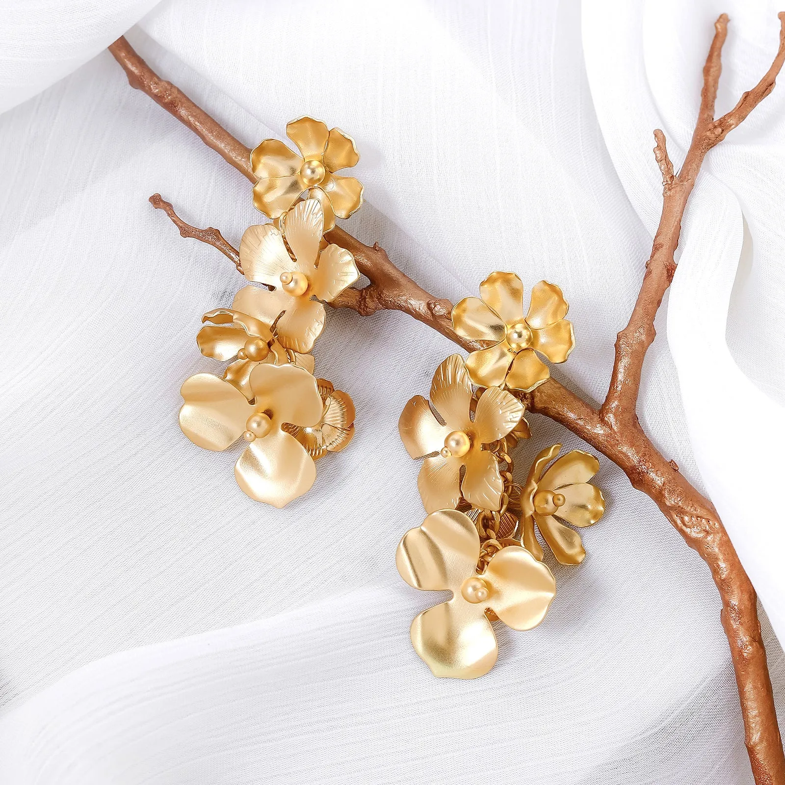 Diantha Gold Earrings