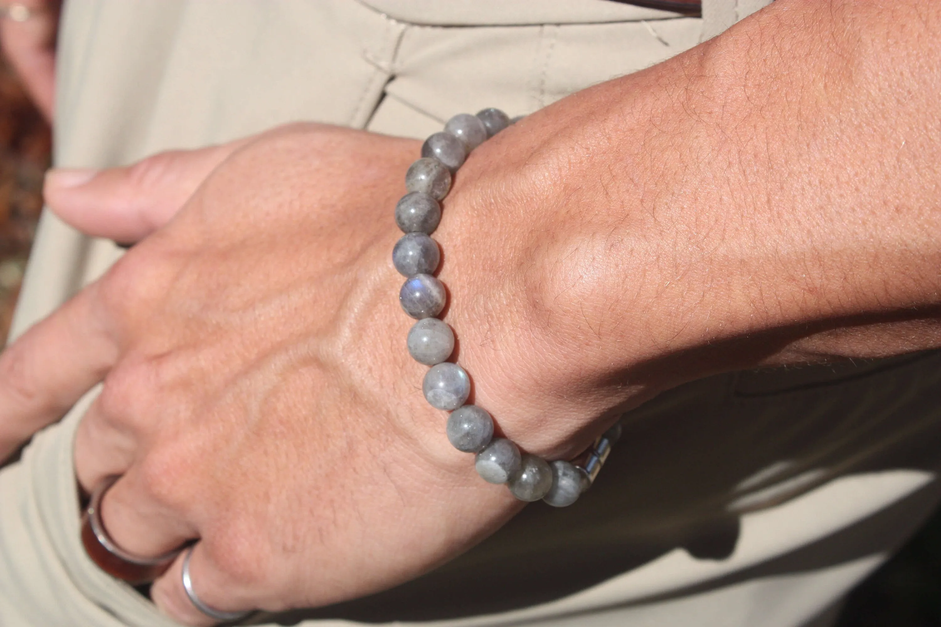 Labradorite Bracelet - Crystal Jewelry - 8mm Protection Stones - Magnetic Clasps