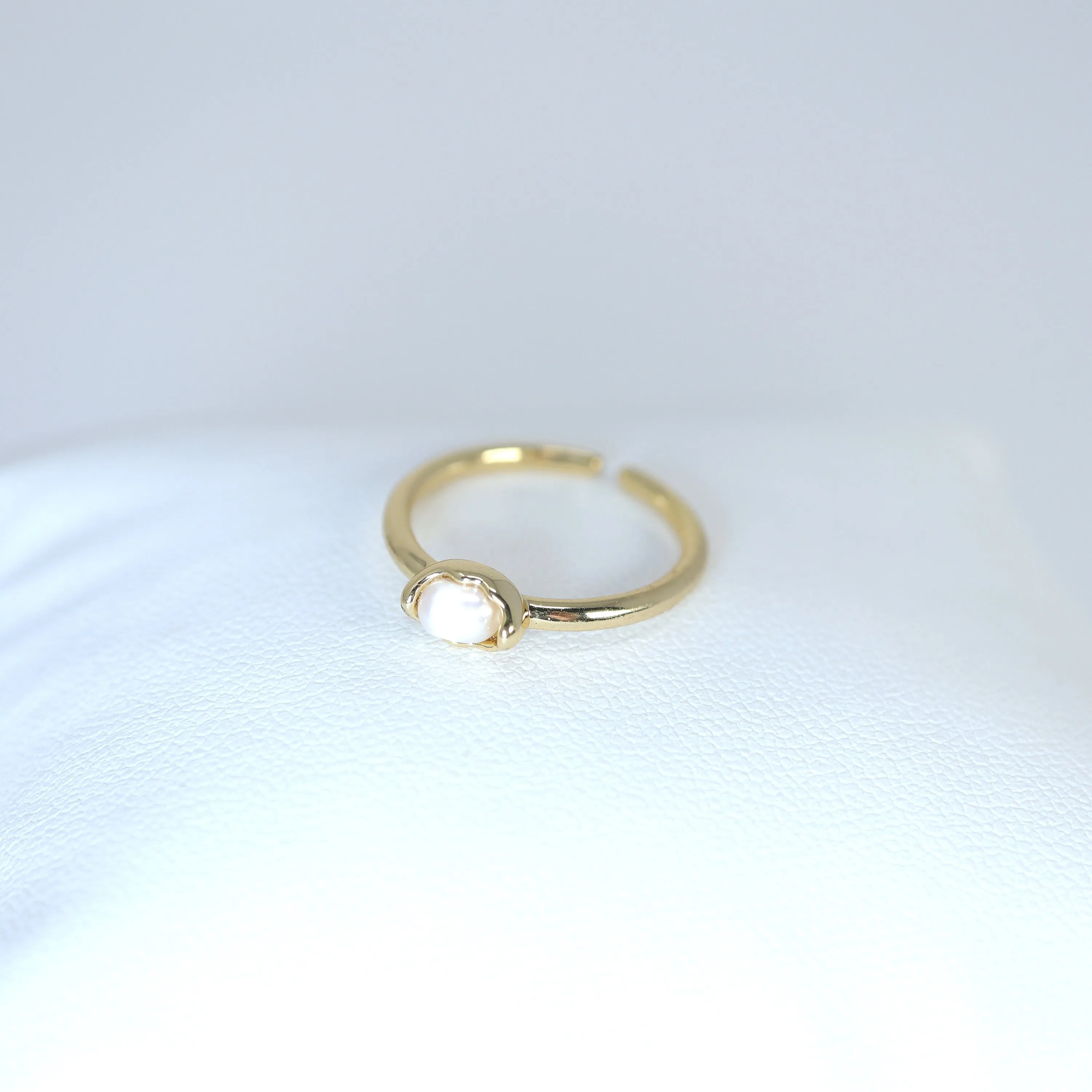 Natural Freshwater Pearl Statement Ring, Engagement Ring, Two Ring Set, Promise Ring For a Friend, Friendship ring.