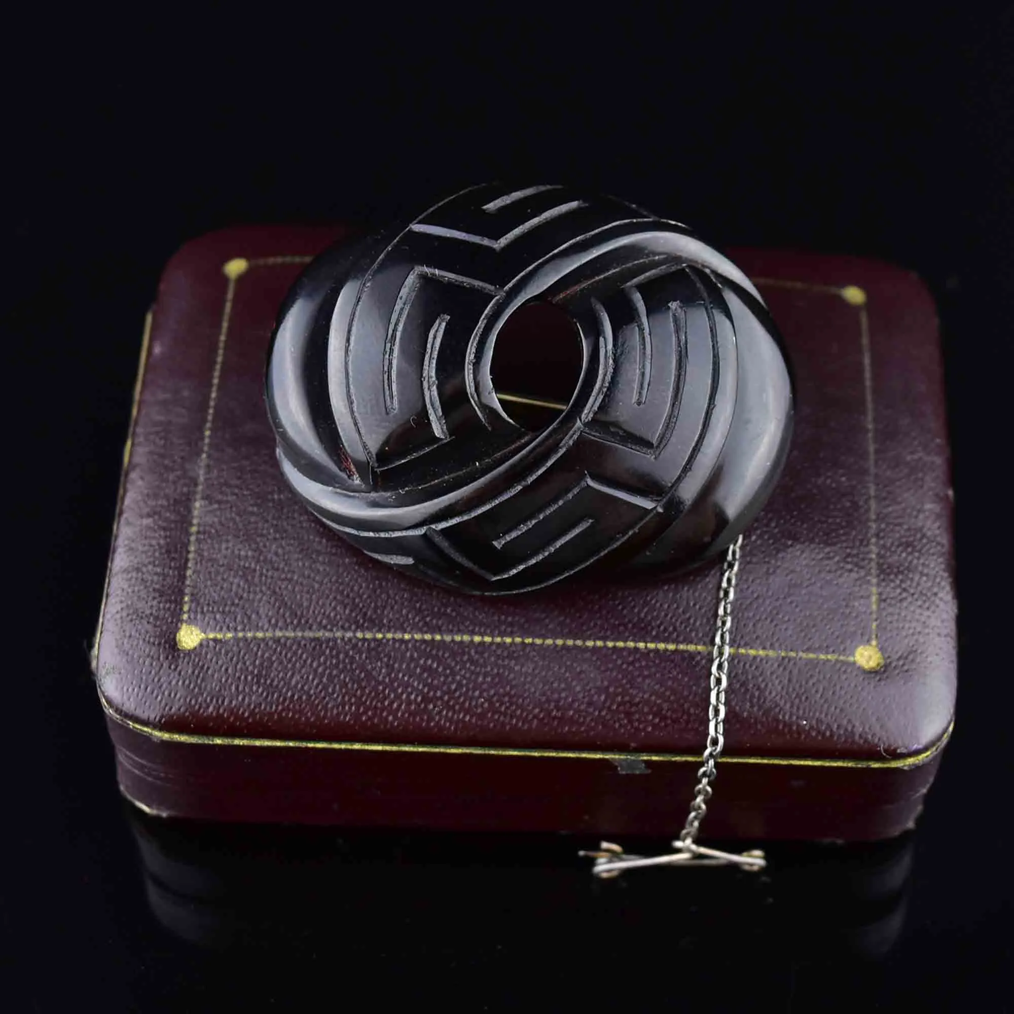 Victorian Whitby Jet Love Knot Brooch