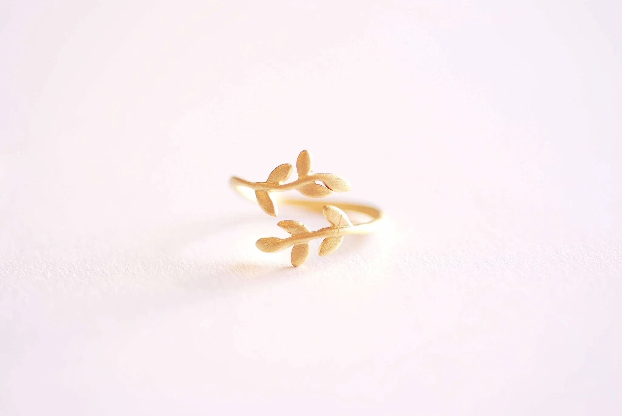 Wholesale Matte Gold Leaf Branch Ring, Gold Leaf Ring, Layering Ring, Vine Ring, Laurel Ring, Nature Jewelry, twig ring, branch ring, tree ring,